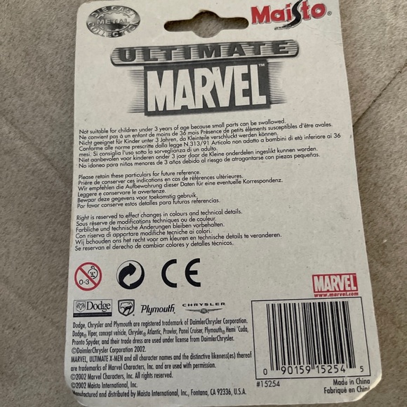 Maisto Ultimate Marvel Series 1 Punisher Dodge Viper GT2 Car - Picture 2 of 2